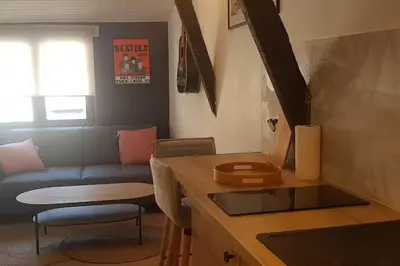 Coin salon dans l'établissement Au Cœur De Limoges