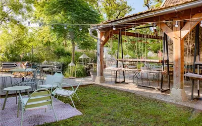 Jardin de l'établissement Camping Saint-Sozy