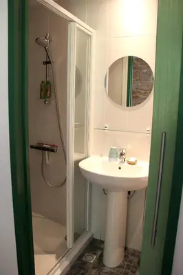 Salle de bains dans l'établissement La Min-sú de Terrasson
