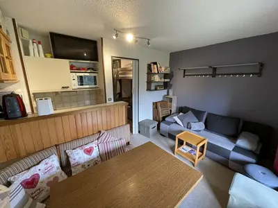 Cuisine ou kitchenette dans l'établissement Studio cabine cosy au pied des pistes, animaux acceptés - FR-1-787-9