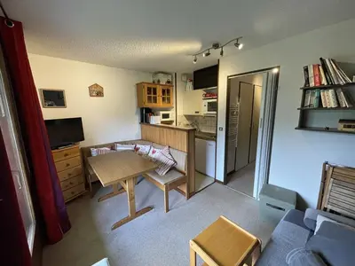 Cuisine ou kitchenette dans l'établissement Studio cabine cosy au pied des pistes, animaux acceptés - FR-1-787-9
