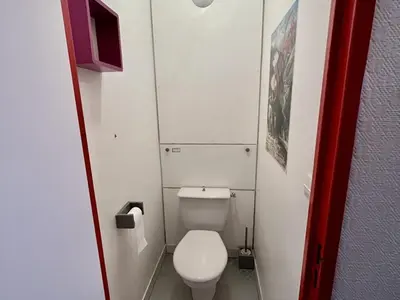 Salle de bains dans l'établissement Charmant studio au coeur de la station, balçon exposé, idéal pour 4 personnes - FR-1-787-7