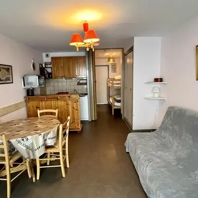 Studio cosy avec terrasse ensoleillée - FR-1-787-26