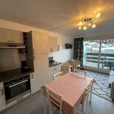 Charmant Studio au Coeur de la Station avec Terrasse ensoleillée et Proximité Commerces et Pistes - FR-1-787-30