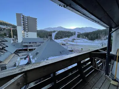 Vue générale sur la montagne ou vue sur la montagne depuis l'appartement