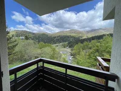 Vue générale sur la montagne ou vue sur la montagne depuis l'appartement