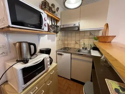 Cuisine ou kitchenette dans l'établissement Studio cosy au cœur de la station - 4 pers, proche pistes, commerces et patinoire - FR-1-787-43
