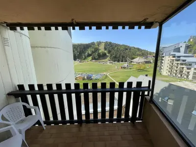 Balcon ou terrasse dans l'établissement Studio 35m² pour 5 pers. avec balcon, centre station, proche commerces et pistes, animaux acceptés. - FR-1-787-61