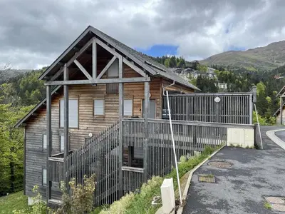 Vue générale sur la montagne ou vue sur la montagne depuis l'appartement