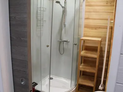 Salle de bains dans l'établissement Studio Rénové avec Balcon Sud, Pistes & Commerces à Proximité - FR-1-787-59