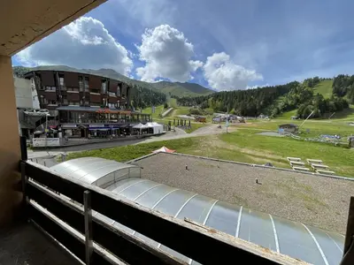 Vue générale sur la montagne ou vue sur la montagne depuis l'appartement