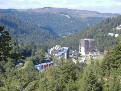 Vue générale sur la montagne ou vue sur la montagne depuis l'appartement