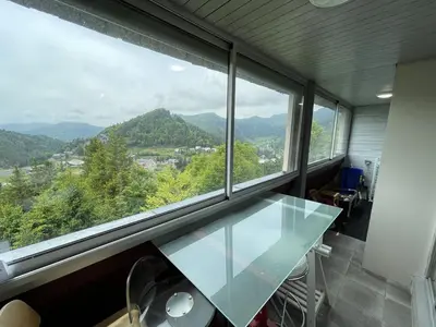 Vue générale sur la montagne ou vue sur la montagne depuis l'appartement