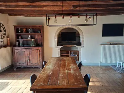 Télévision ou salle de divertissement dans l'établissement maison d'hôtes