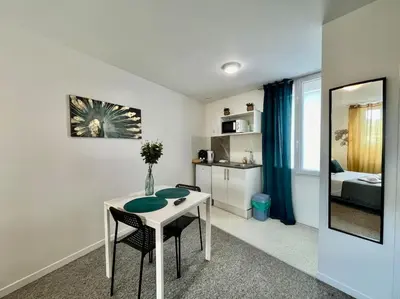 Plan de l'établissement Studio 5 Rue Théodore Bac - DABNB