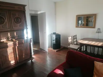 Coin salon dans l'établissement Chez henry