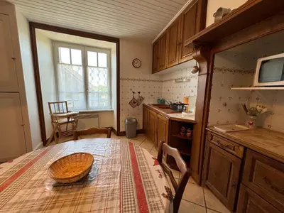 Cuisine ou kitchenette dans l'établissement Maison Chez Gilberte à Salers