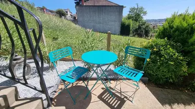 Jardin de l'établissement Charmant T2 neuf haut de gamme