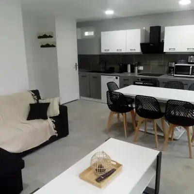 appt tout confort à laveissiere 101