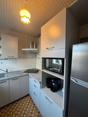 Cuisine ou kitchenette dans l'établissement LeCarnot