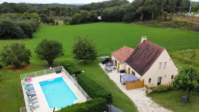 Piscine de l'établissement Gîtes Am Go ou située à proximité