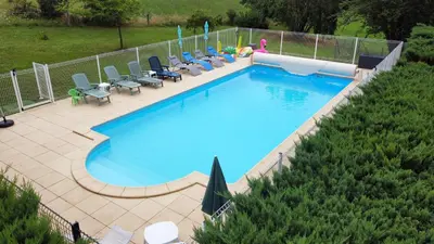 Piscine de l'établissement Gîtes Am Go ou située à proximité