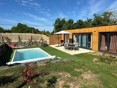 Piscine de l'établissement Les Chalets du Pialou ou située à proximité