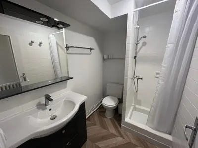 Salle de bains dans l'établissement Altitude Location Montagne Appartement 45