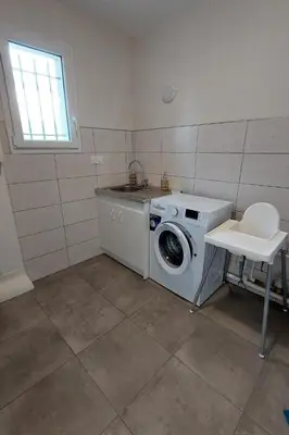 Cuisine ou kitchenette dans l'établissement Gite pour 6 personnes à 15 min dAurillac Cantal