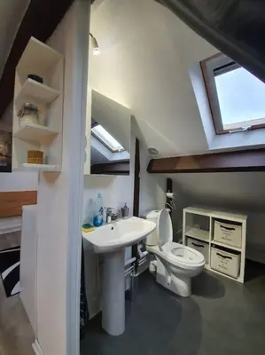 Salle de bains dans l'établissement Limoges studio proche pôle santé
