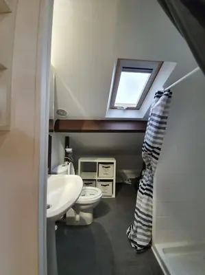 Salle de bains dans l'établissement Limoges studio proche pôle santé