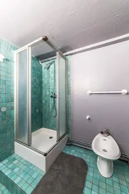 Salle de bains dans l'établissement La Pause des 6 - Maison Paisible
