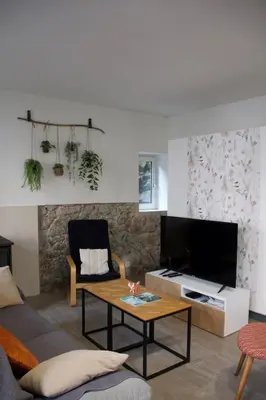 Télévision ou salle de divertissement dans l'établissement Villa Antoinette