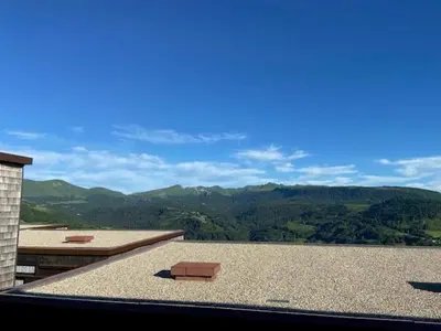 Vue générale sur la montagne ou vue sur la montagne depuis l'appartement