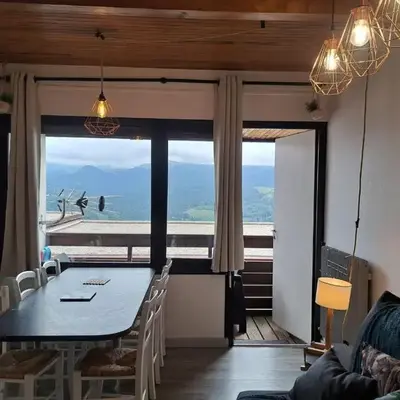 Appartement duplex avec vue sur le Sancy et garage couvert