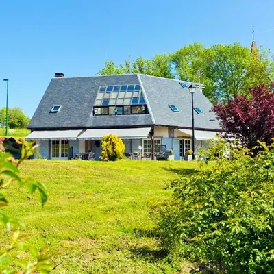 Logis Hôtel Restaurant Auberge du Bougnat