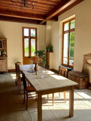 Coin salon dans l'établissement Chateau Gioux