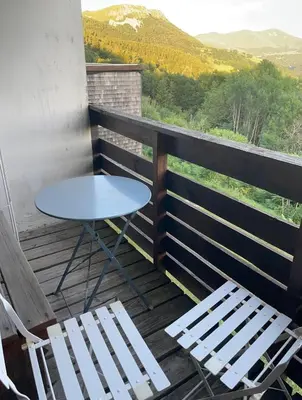 Vue générale sur la montagne ou vue sur la montagne depuis l'appartement