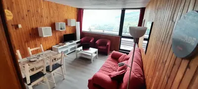 Coin salon dans l'établissement Appartement 40m2 T2 centre de station Super Besse