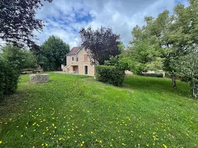 Jardin de l'établissement Les Hauts de Saint-Jean