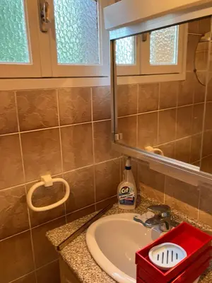 Salle de bains dans l'établissement Gîte du Puy des Gardes