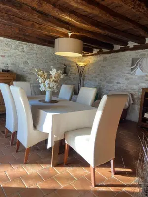 Coin salon dans l'établissement Maison de vacances
