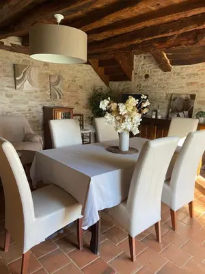 Coin salon dans l'établissement Maison de vacances