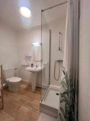 Salle de bains dans l'établissement Studio Excellence Tulle