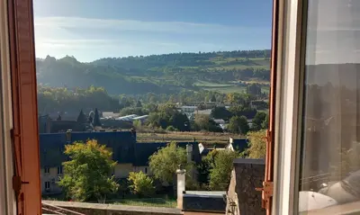 Vue générale sur la montagne ou vue sur la montagne depuis l'appartement