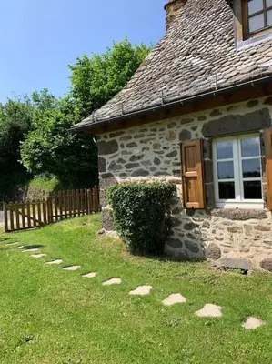 Jardin de l'établissement Gîte de Lagarde