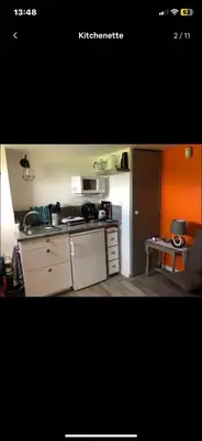 Cuisine ou kitchenette dans l'établissement Petite maison indépendante à la campagne