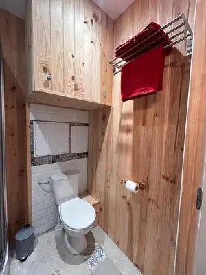 Salle de bains dans l'établissement Les chambres des secrets