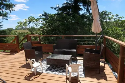 Balcon ou terrasse dans l'établissement Grange La Rouge - gîte Corrèze
