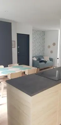 Coin salon dans l'établissement Résidence Les Sources centre-ville F3